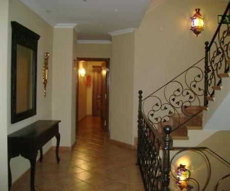 Santa Cruz Otel Los Palacios Y Villafranca Dış mekan fotoğraf