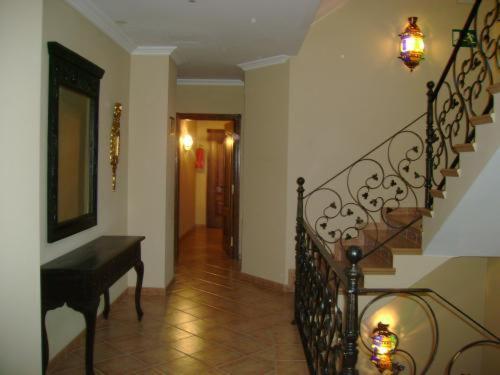 Santa Cruz Otel Los Palacios Y Villafranca Dış mekan fotoğraf