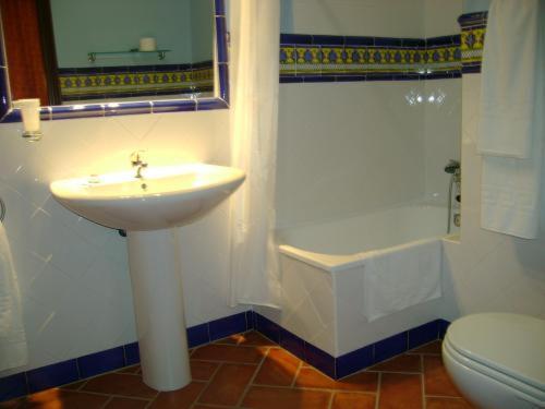 Santa Cruz Otel Los Palacios Y Villafranca Dış mekan fotoğraf